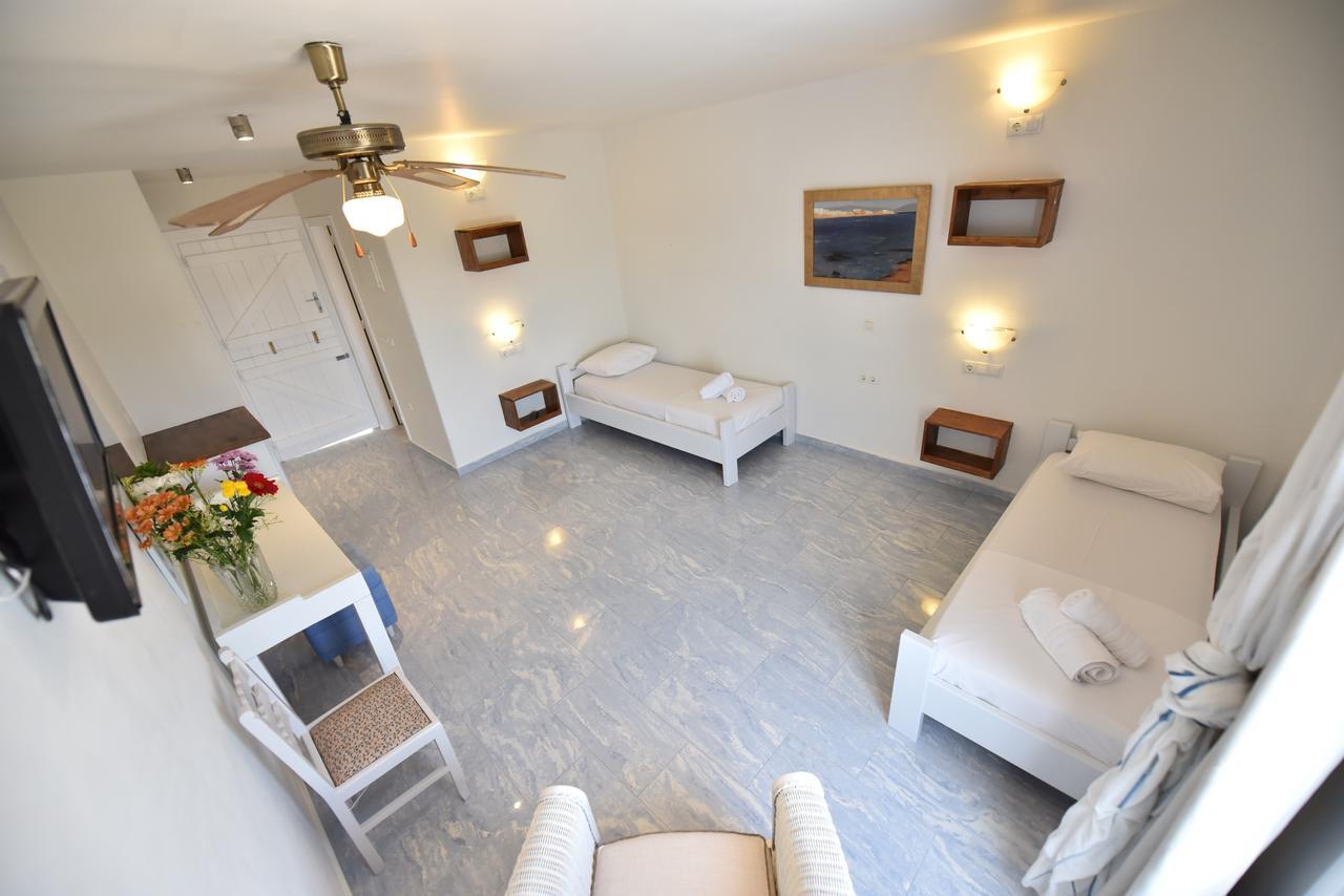 Artemida'S Village Glastros  ภายนอก รูปภาพ